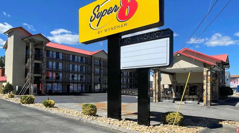 Super 8 by Wyndham Pigeon Forge Downtown Exterior. Images powered by <a href="https://iceportal.shijigroup.com" target="_blank" rel="noopener">Ice Portal</a>.