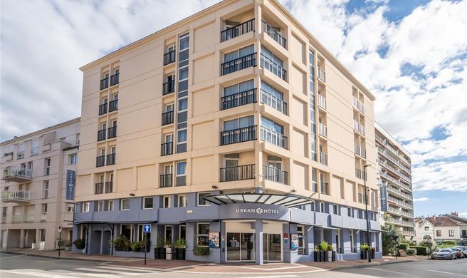 Urban Hotel Exterior