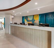 Hilton Vacation Club Royal Palm Lobby