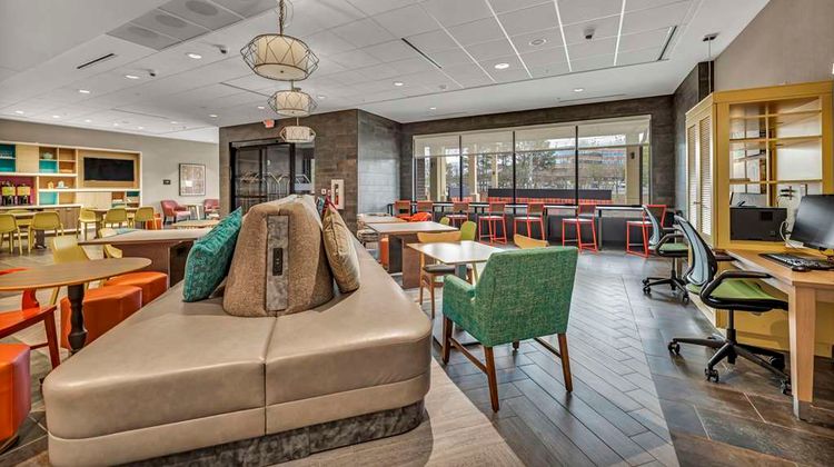 Home2 Suites by Hilton West Lenovo Centr Lobby