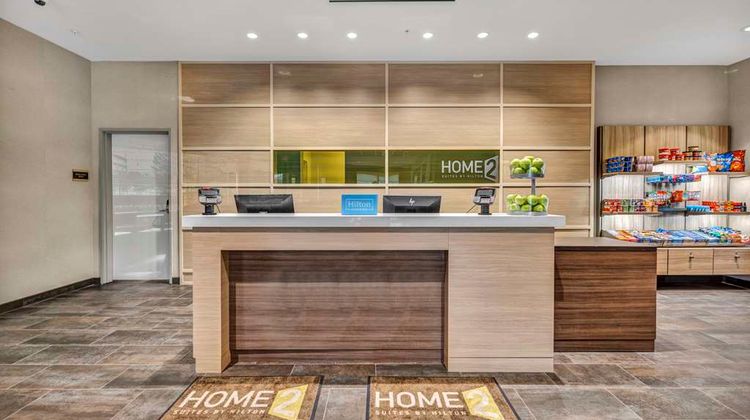 Home2 Suites by Hilton West Lenovo Centr Lobby