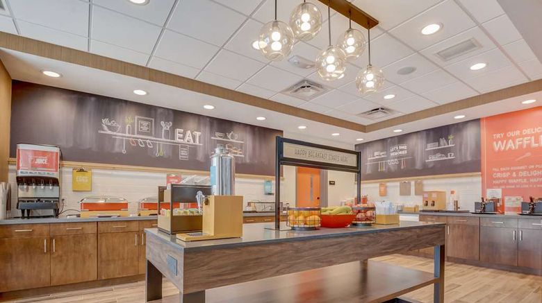 <b>Hampton Inn and Suites Ark Encounter Restaurant</b>. Images powered by <a href="https://iceportal.shijigroup.com/" title="IcePortal" target="_blank">IcePortal</a>.