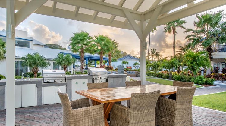 Hilton Vacation Club Flamingo Beach Restaurant