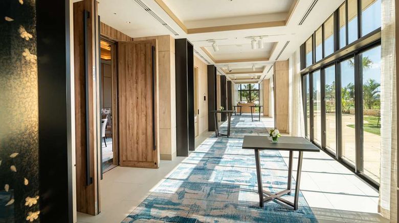 <b>Hilton Okinawa Miyako Island Resort Meeting</b>. Images powered by <a href="https://iceportal.shijigroup.com/" title="IcePortal" target="_blank">IcePortal</a>.