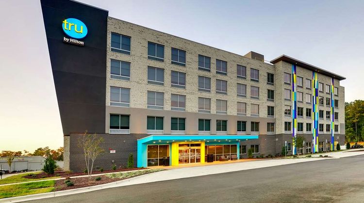 Tru by Hilton Raleigh Garner Exterior
