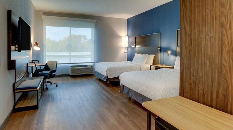 Tru by Hilton Raleigh Garner Room