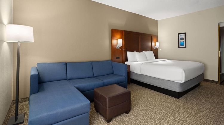Wingate by Wyndham Buckhannon Room
