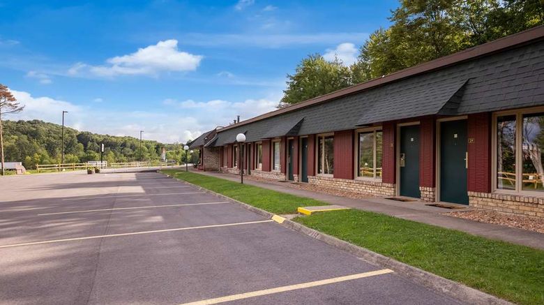<b>Travelodge by Wyndham Emlenton Exterior</b>. Images powered by <a href="https://iceportal.shijigroup.com/" title="IcePortal" target="_blank">IcePortal</a>.