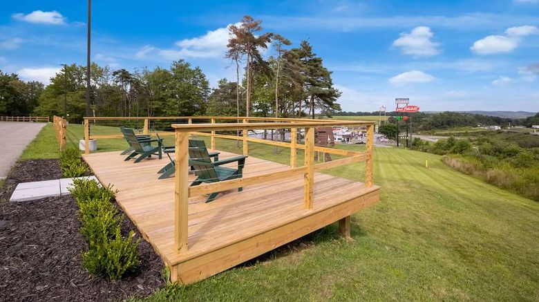 <b>Travelodge by Wyndham Emlenton Exterior</b>. Images powered by <a href="https://iceportal.shijigroup.com/" title="IcePortal" target="_blank">IcePortal</a>.