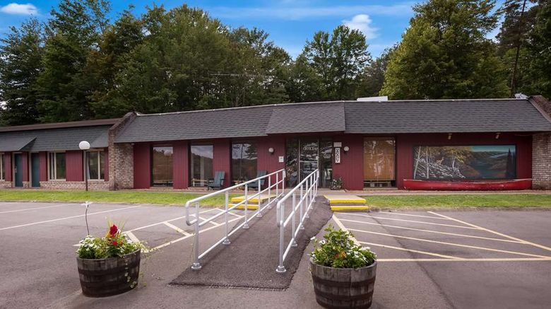 <b>Travelodge by Wyndham Emlenton Exterior</b>. Images powered by <a href="https://iceportal.shijigroup.com/" title="IcePortal" target="_blank">IcePortal</a>.
