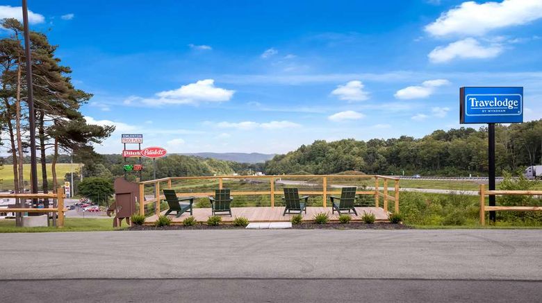 <b>Travelodge by Wyndham Emlenton Exterior</b>. Images powered by <a href="https://iceportal.shijigroup.com/" title="IcePortal" target="_blank">IcePortal</a>.