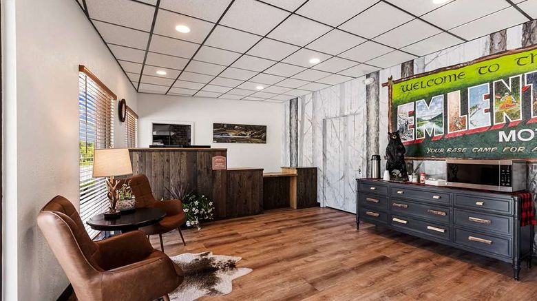 <b>Travelodge by Wyndham Emlenton Lobby</b>. Images powered by <a href="https://iceportal.shijigroup.com/" title="IcePortal" target="_blank">IcePortal</a>.