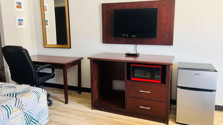 Baymont by Wyndham Ridgecrest Room