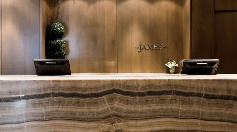 <b>The James Hotel Lobby</b>. Images powered by <a href="https://iceportal.shijigroup.com/" title="IcePortal" target="_blank">IcePortal</a>.