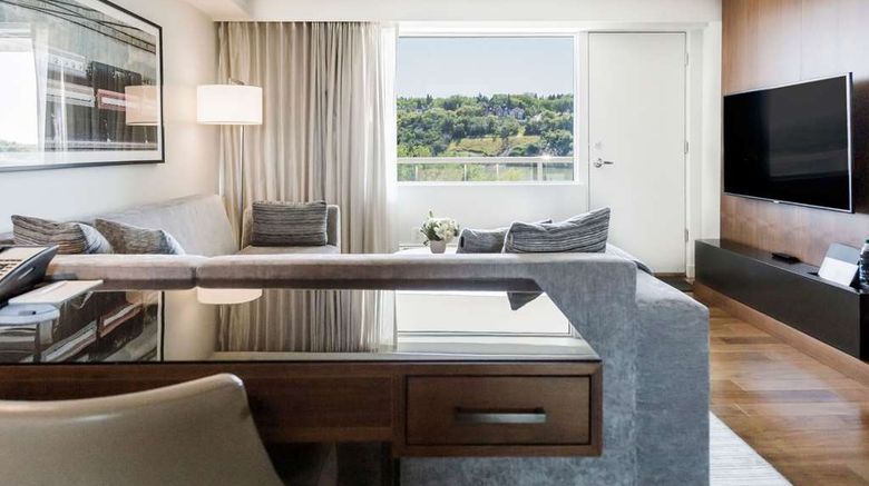 <b>The James Hotel Room</b>. Images powered by <a href="https://iceportal.shijigroup.com/" title="IcePortal" target="_blank">IcePortal</a>.