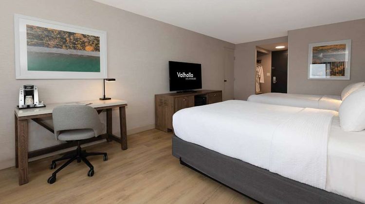 Valhalla Inn Thunder Bay Room