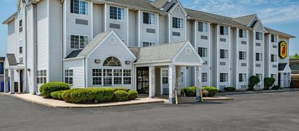 Super 8 by Wyndham Joliet Exterior