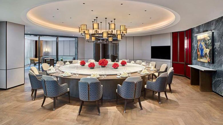 <b>Hilton Wenzhou City Center Restaurant</b>. Images powered by <a href="https://iceportal.shijigroup.com/" title="IcePortal" target="_blank">IcePortal</a>.