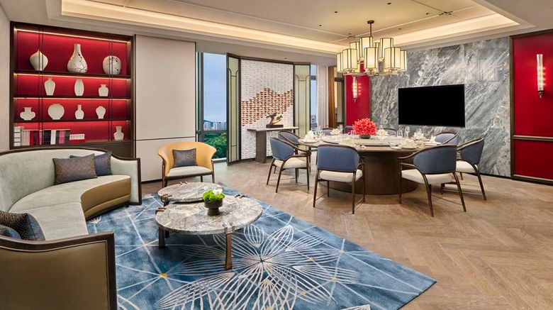 <b>Hilton Wenzhou City Center Restaurant</b>. Images powered by <a href="https://iceportal.shijigroup.com/" title="IcePortal" target="_blank">IcePortal</a>.