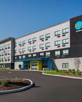 Tru by Hilton Merrillville