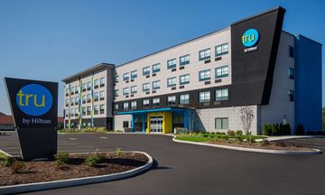 Tru by Hilton Merrillville