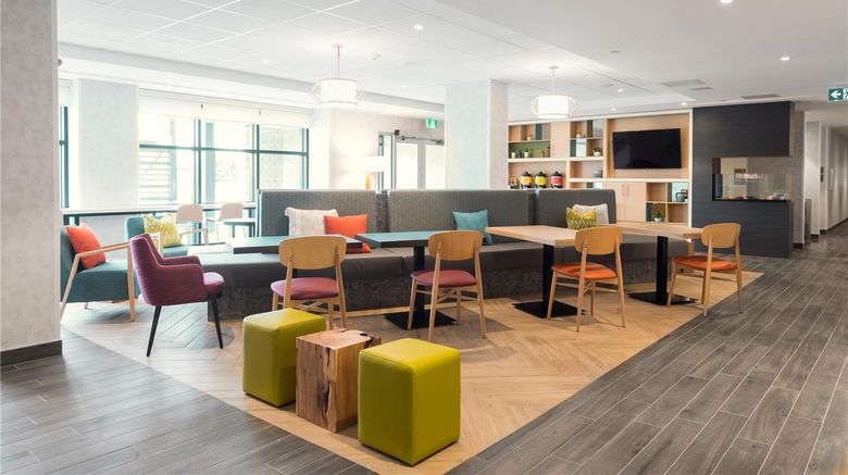 <b>Home2 Suites by Hilton Quebec City Lobby</b>. Images powered by <a href="https://iceportal.shijigroup.com/" title="IcePortal" target="_blank">IcePortal</a>.