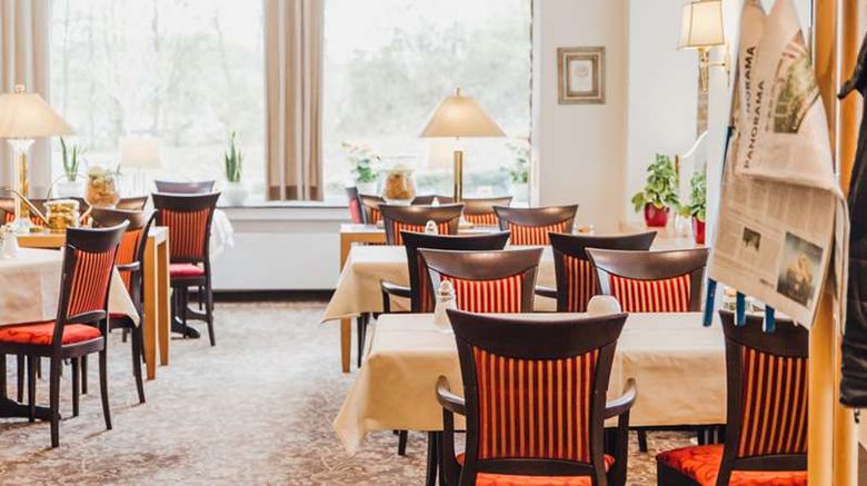 <b>Ringhotel Teutoburger Wald Restaurant</b>. Images powered by <a href="https://iceportal.shijigroup.com/" title="IcePortal" target="_blank">IcePortal</a>.