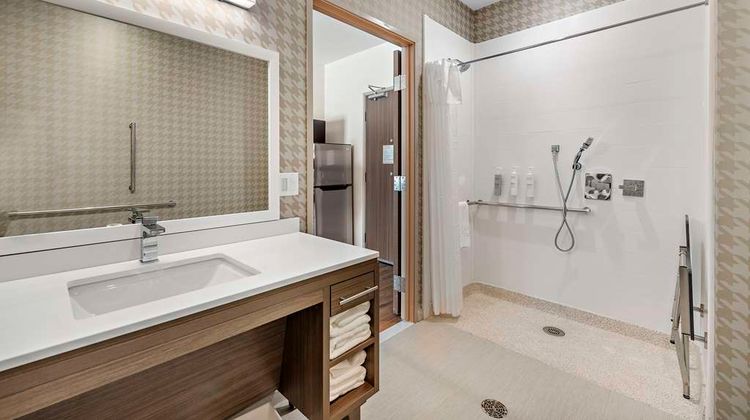 Home2 Suites by Hilton San Bernardino Room