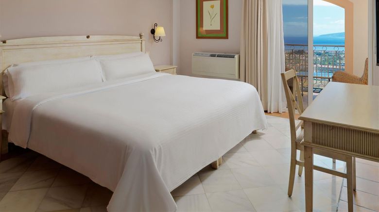 <b>Hotel Las Aguilas Room</b>. Images powered by <a href="https://iceportal.shijigroup.com/" title="IcePortal" target="_blank">IcePortal</a>.