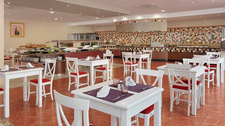 <b>Hotel Las Aguilas Restaurant</b>. Images powered by <a href="https://iceportal.shijigroup.com/" title="IcePortal" target="_blank">IcePortal</a>.