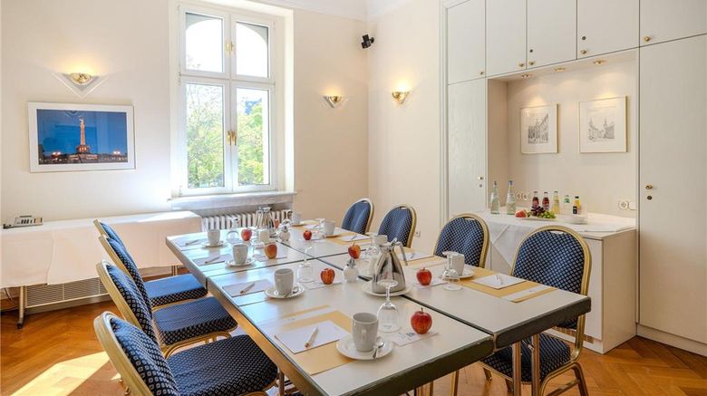 <b>Ringhotel Seehof Berlin Meeting</b>. Images powered by <a href="https://iceportal.shijigroup.com/" title="IcePortal" target="_blank">IcePortal</a>.