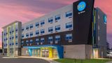Tru by Hilton Janesville Exterior