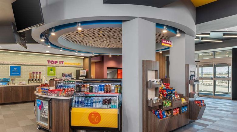 <b>Tru by Hilton Janesville Restaurant</b>. Images powered by <a href="https://iceportal.shijigroup.com/" title="IcePortal" target="_blank">IcePortal</a>.