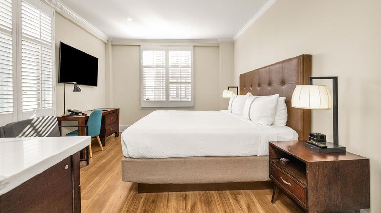 <b>Hotel Petaluma, Tapestry Coll by Hilton Room</b>. Images powered by <a href="https://iceportal.shijigroup.com/" title="IcePortal" target="_blank">IcePortal</a>.
