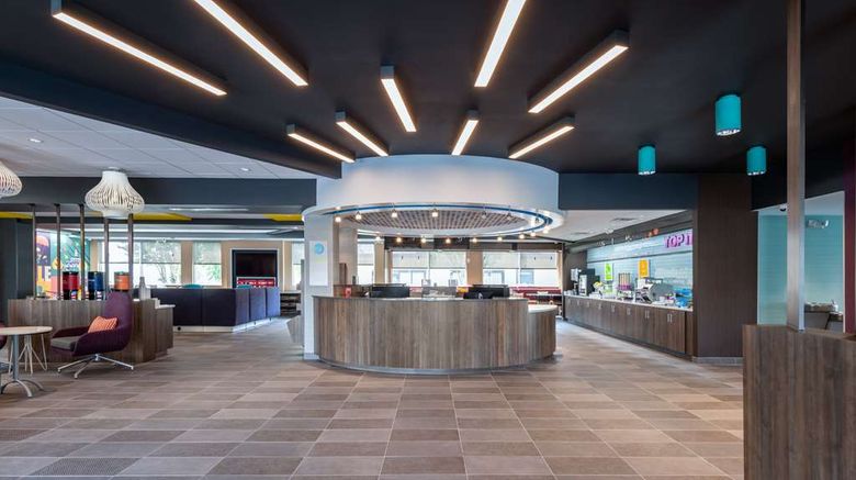 <b>Tru by Hilton Fayetteville Fort Bragg Lobby</b>. Images powered by <a href="https://iceportal.shijigroup.com/" title="IcePortal" target="_blank">IcePortal</a>.