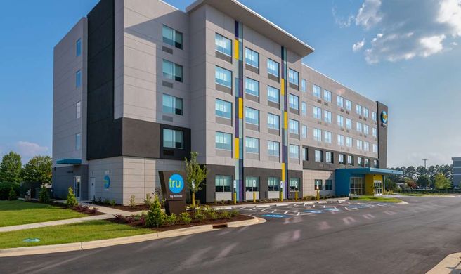Tru by Hilton Fayetteville Fort Bragg Exterior