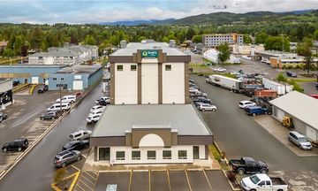 Quality Inn Sunshine Suites