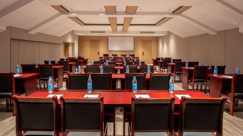 <b>Ramada Encore by Wyndham Xishuangbanna Meeting</b>. Images powered by <a href="https://iceportal.shijigroup.com/" title="IcePortal" target="_blank">IcePortal</a>.