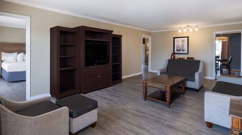 <b>The Sandbar Hotel Trademark Collection Suite</b>. Images powered by <a href="https://iceportal.shijigroup.com/" title="IcePortal" target="_blank">IcePortal</a>.