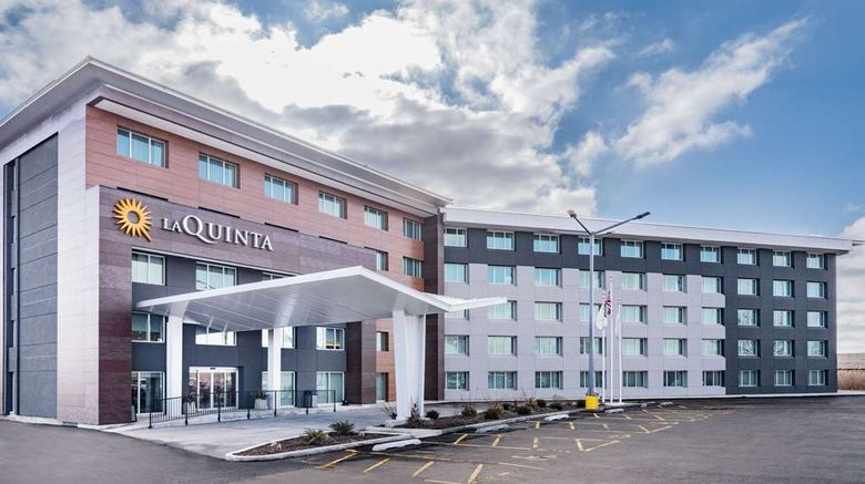 <b>La Quinta Inn & Suites Rosemont/O'Hare Exterior</b>. Images powered by <a href="https://iceportal.shijigroup.com/" title="IcePortal" target="_blank">IcePortal</a>.