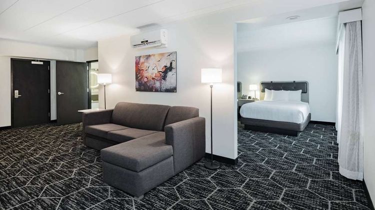 La Quinta Inn & Suites Rosemont/O'Hare Suite