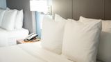 Regency Miami Airport by Sonesta Room