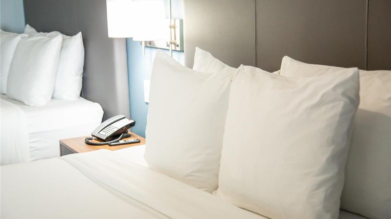 <b>Regency Miami Airport by Sonesta Room</b>. Images powered by <a href="https://iceportal.shijigroup.com/" title="IcePortal" target="_blank">IcePortal</a>.