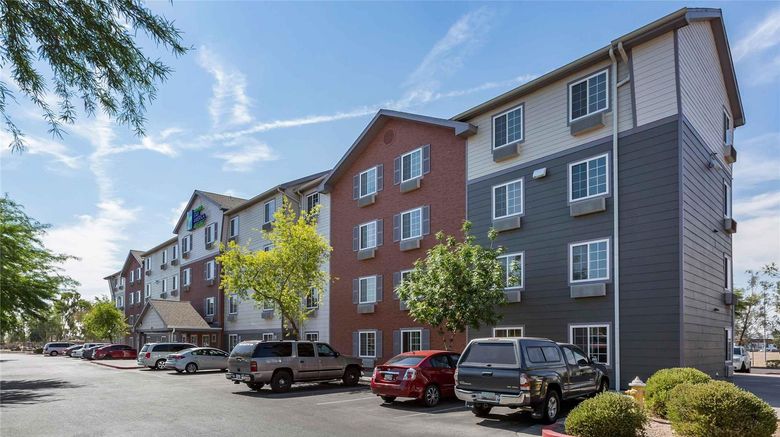 Extended Stay America Phoenix I-10 West Exterior. Images powered by <a href="https://iceportal.shijigroup.com" target="_blank" rel="noopener">Ice Portal</a>.