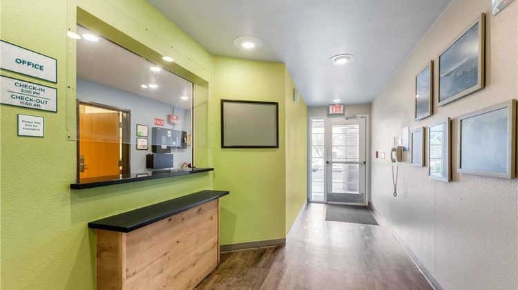 Extended Stay America Select Phoenix Lobby