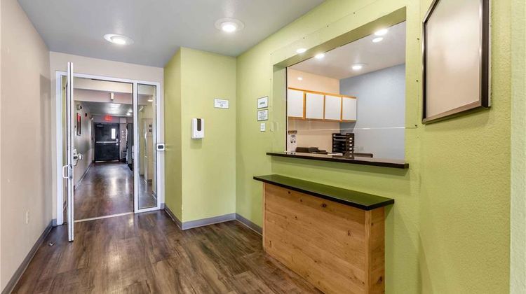 Extended Stay America Select Phoenix Lobby