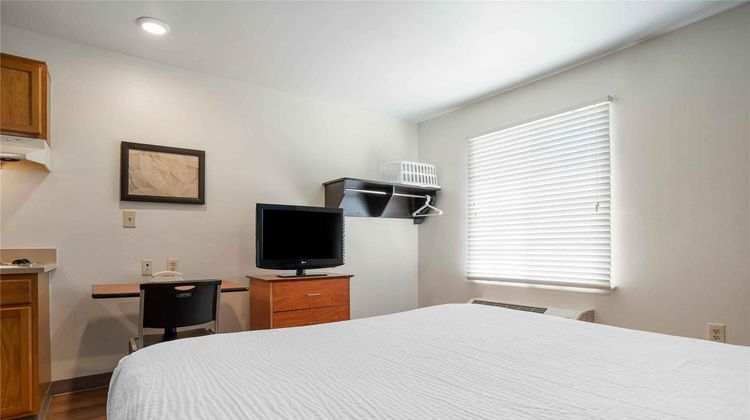 Extended Stay America Select Phoenix Room