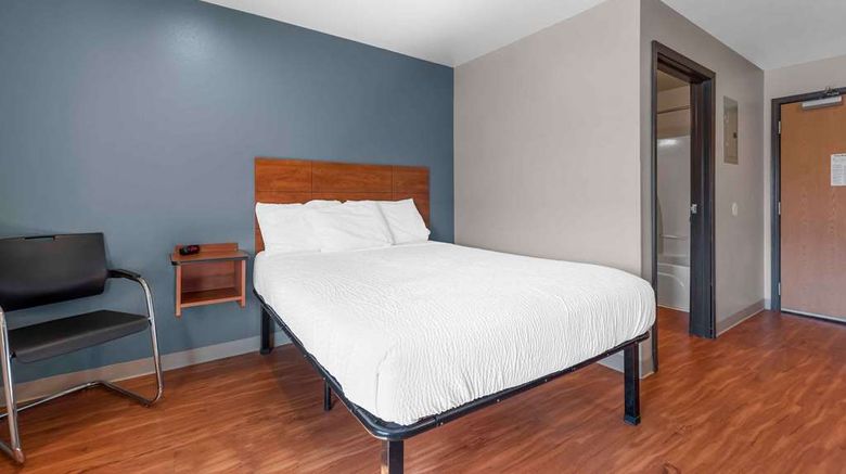 <b>Extended Stay America Select Room</b>. Images powered by <a href="https://iceportal.shijigroup.com/" title="IcePortal" target="_blank">IcePortal</a>.