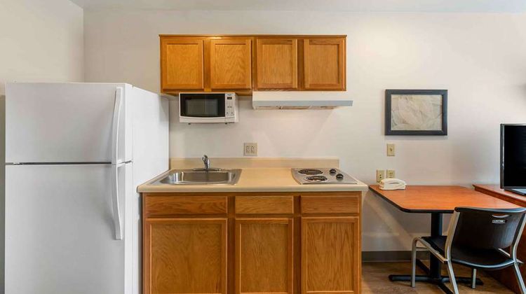 Extended Stay America Select Firestone Room