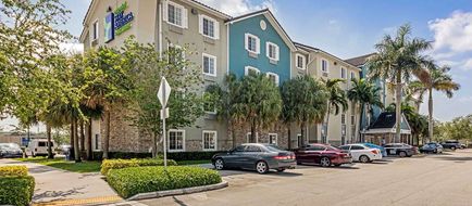 Extended Stay America Select FLL Exterior